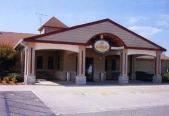 Red Shoes Rv Park And Chalets Kinder Exterior foto